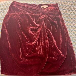 LOFT Women's Velvet Wine Mini Skirt; Size 2.